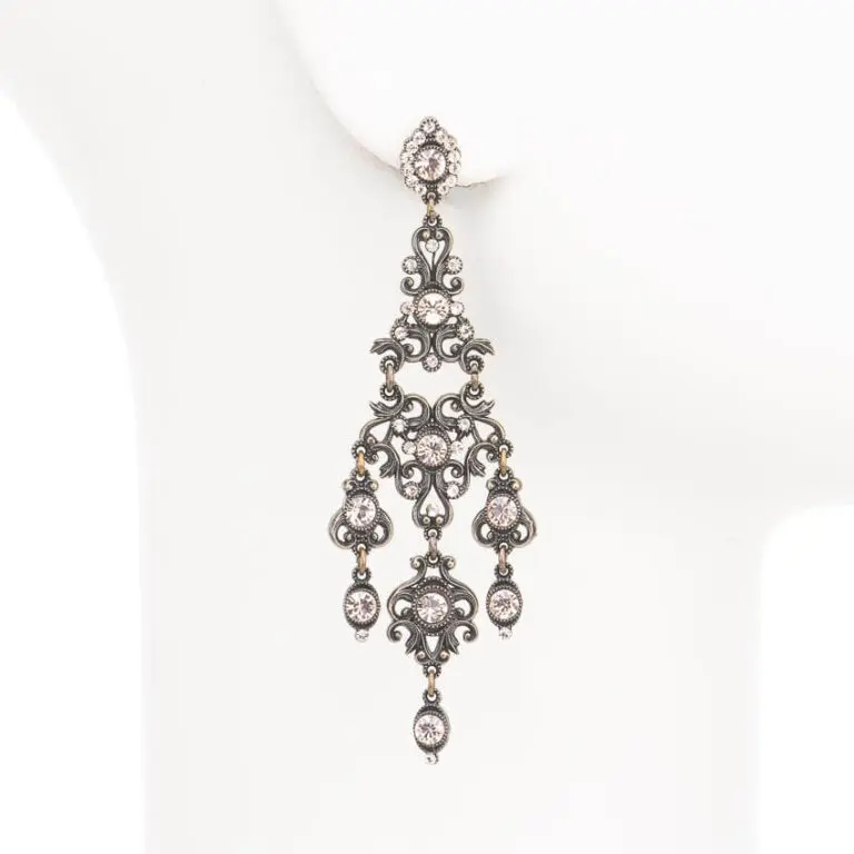 Orecchini perno chandelier stile vintage cristalli